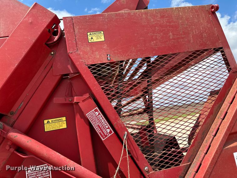 image for item DP8390 New Holland  851 round baler