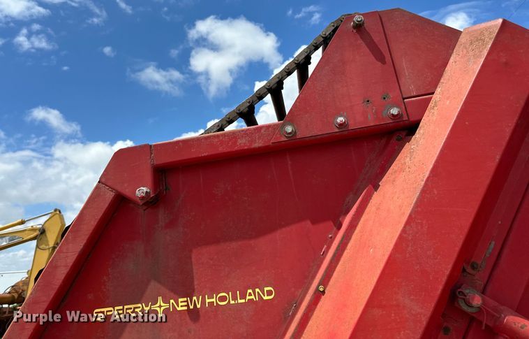 image for item DP8390 New Holland  851 round baler