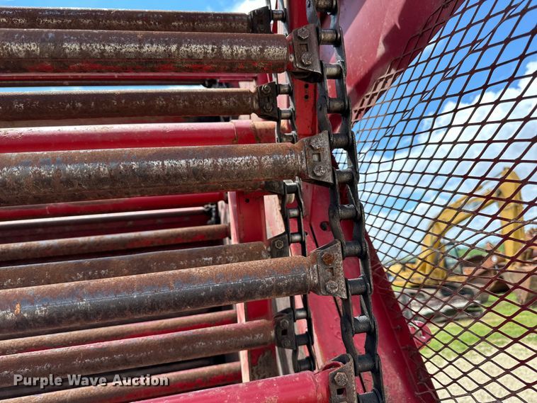 image for item DP8390 New Holland  851 round baler