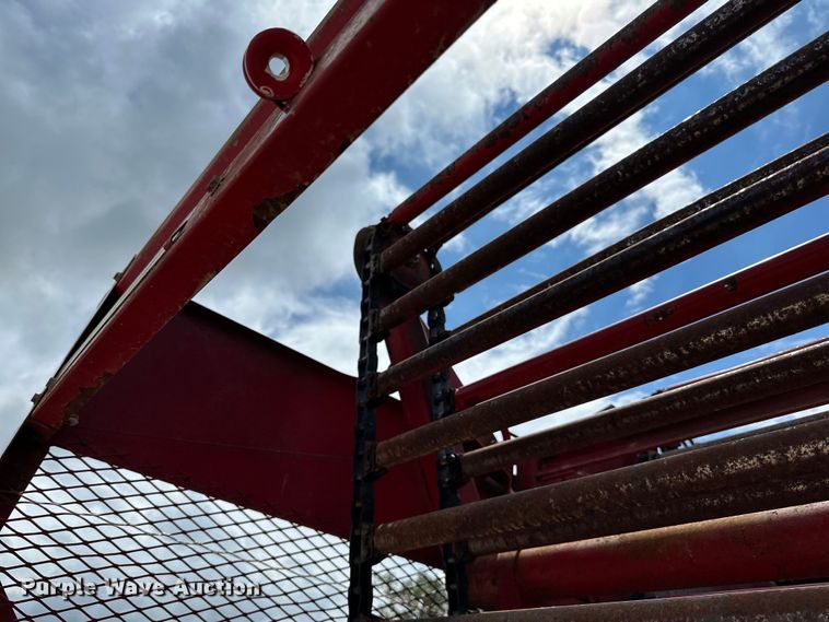 image for item DP8390 New Holland  851 round baler