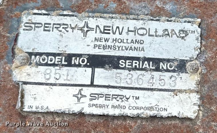 image for item DP8390 New Holland  851 round baler