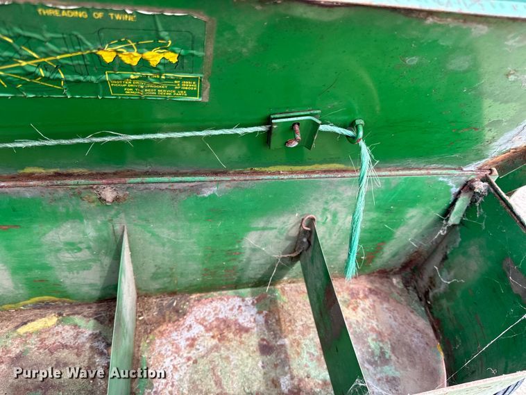 image for item DP8391 John Deere  24T small square baler
