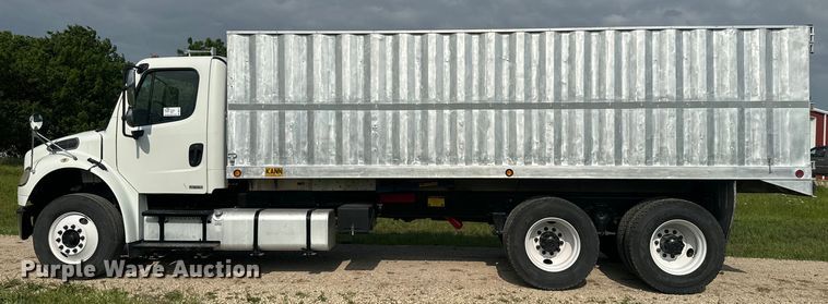 image for item DQ6775 2008 Freightliner Business Class M2  grain truck