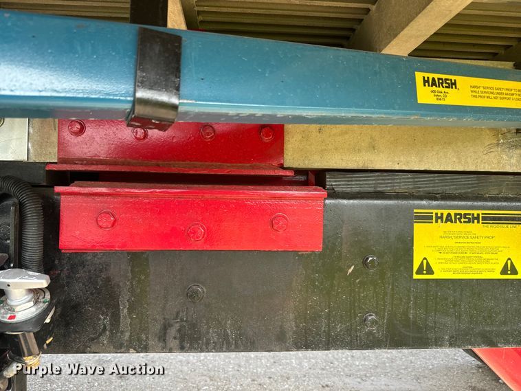 image for item DQ6775 2008 Freightliner Business Class M2  grain truck