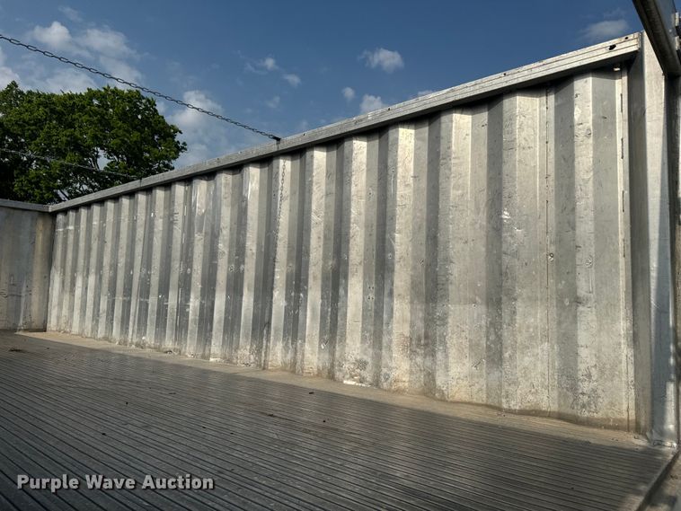 image for item DQ6775 2008 Freightliner Business Class M2  grain truck