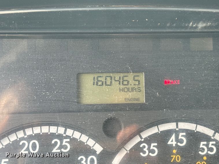 image for item DQ6775 2008 Freightliner Business Class M2  grain truck