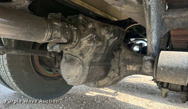 image for item DQ6775 2008 Freightliner Business Class M2  grain truck