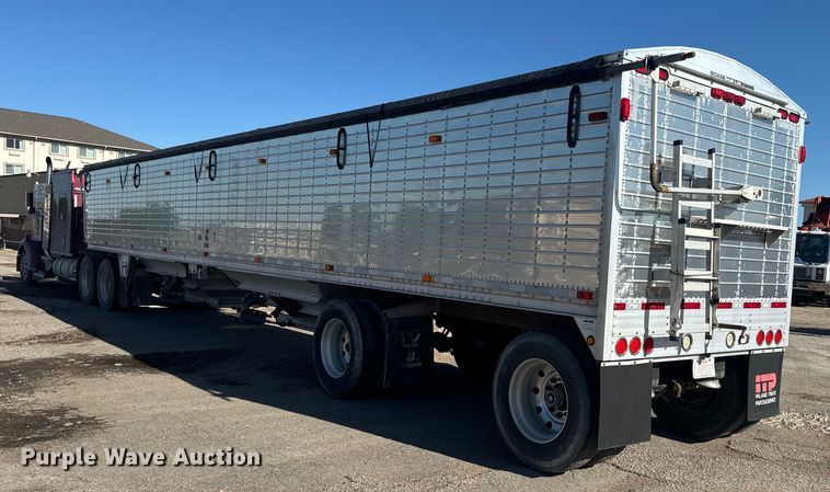 image for item DQ6786 2009 Wilson grain trailer