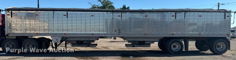 image for item DQ6786 2009 Wilson grain trailer