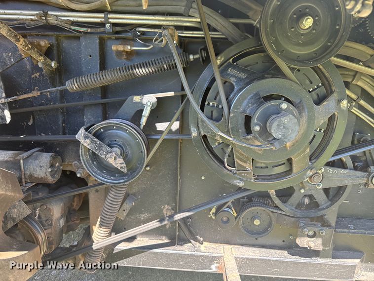 image for item DQ6788 1993 Gleaner R-52 combine