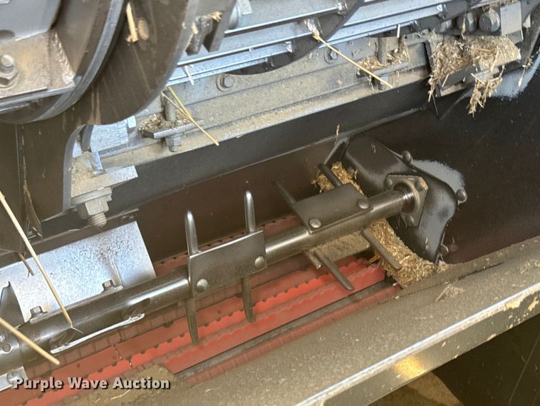 image for item DQ6788 1993 Gleaner R-52 combine