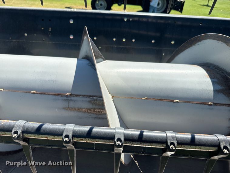 image for item DQ6790 Agco rigid head