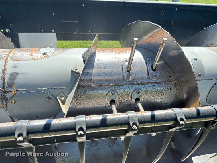 image for item DQ6790 Agco rigid head