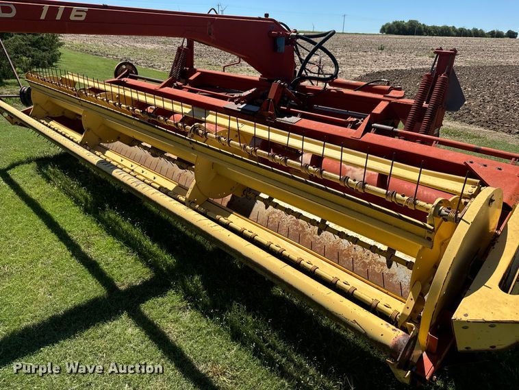 image for item DQ6792 New Holland 116 swather / windrower