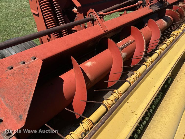 image for item DQ6792 New Holland 116 swather / windrower