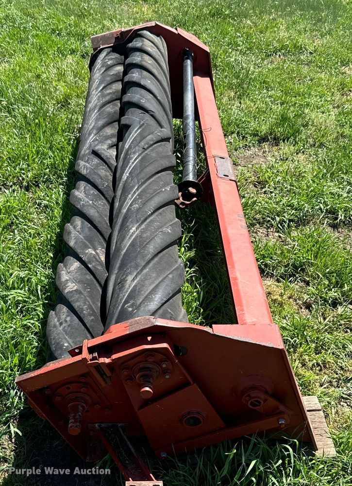 image for item DQ6792 New Holland 116 swather / windrower