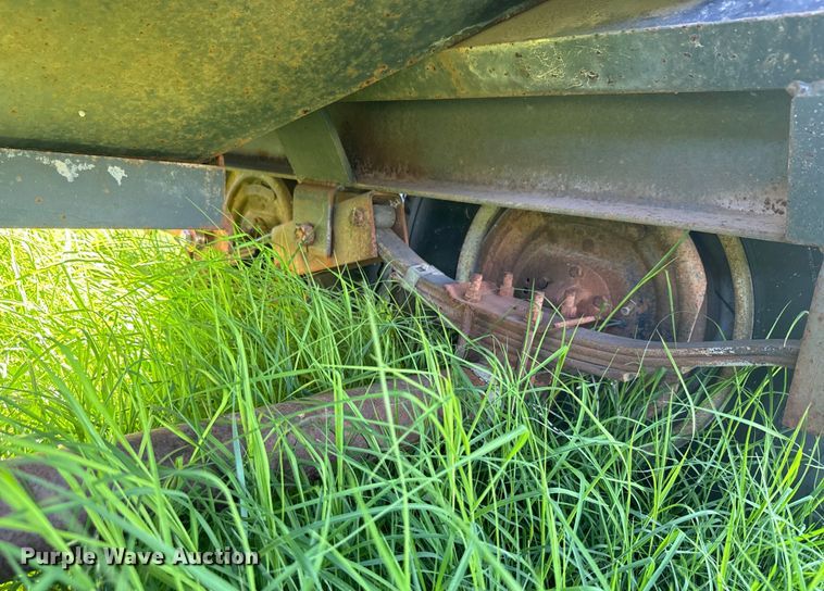 image for item DQ6793 1994 Specialty grain trailer