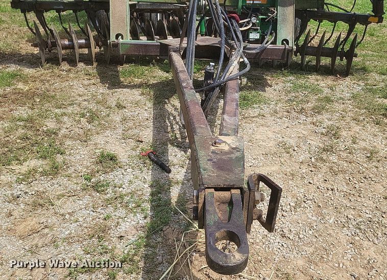 image for item DR4781 John Deere  630 tandem disk