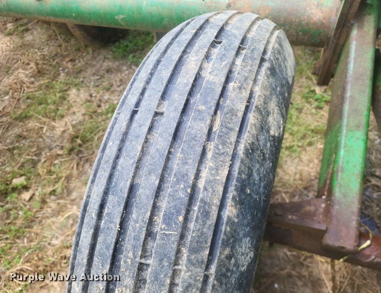 image for item DR4781 John Deere  630 tandem disk