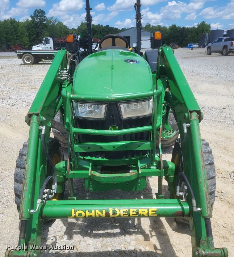 image for item DR4804 2018 John Deere  4044R MFWD tractor