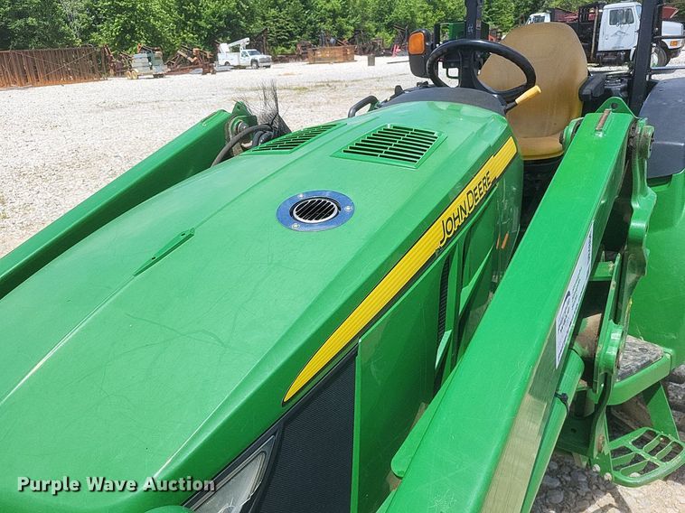 image for item DR4804 2018 John Deere  4044R MFWD tractor