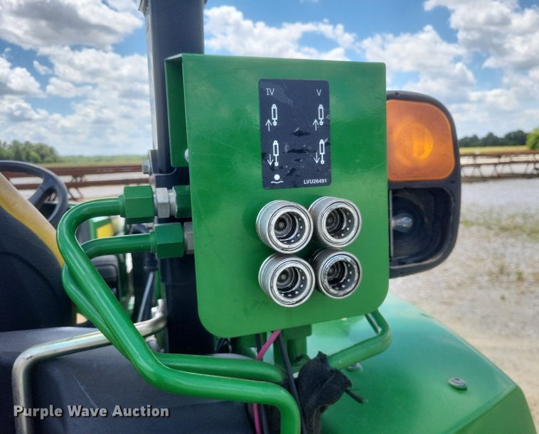 image for item DR4804 2018 John Deere  4044R MFWD tractor