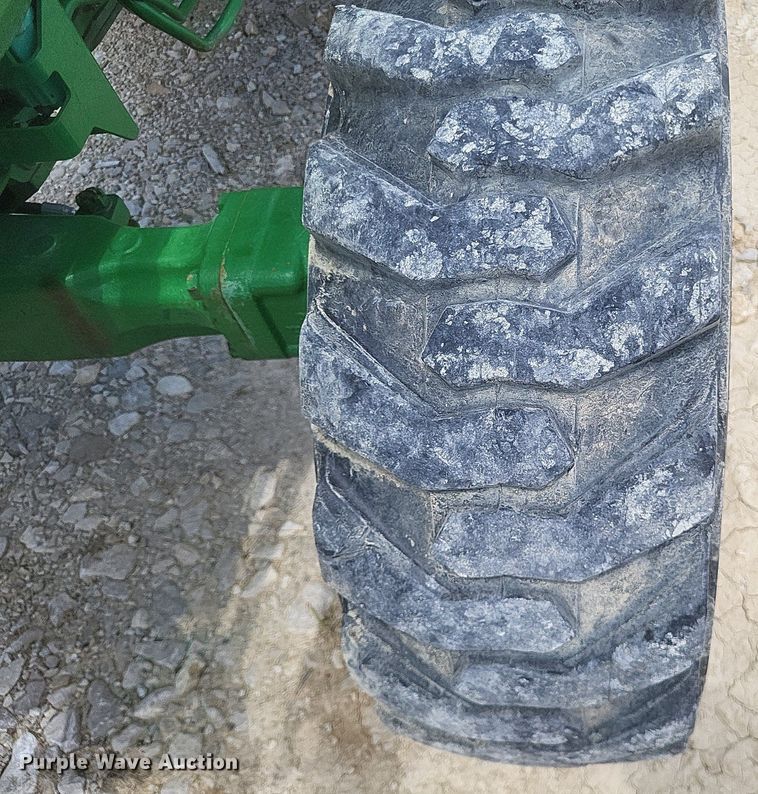 image for item DR4804 2018 John Deere  4044R MFWD tractor