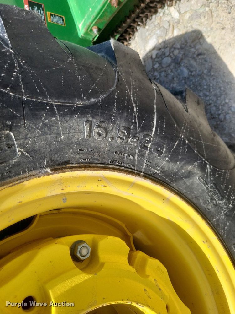 image for item DR4804 2018 John Deere  4044R MFWD tractor