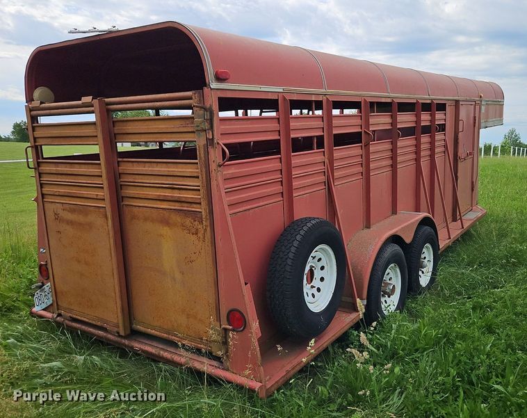 image for item DR8626 2002 Bonanza Trailers G-LT livestock trailer