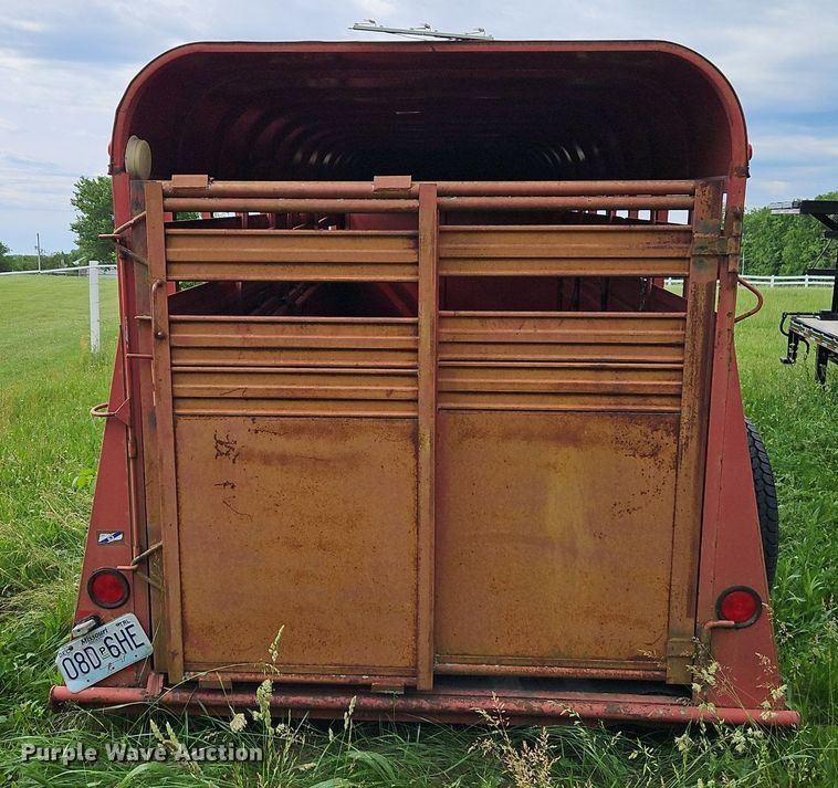 image for item DR8626 2002 Bonanza Trailers G-LT livestock trailer