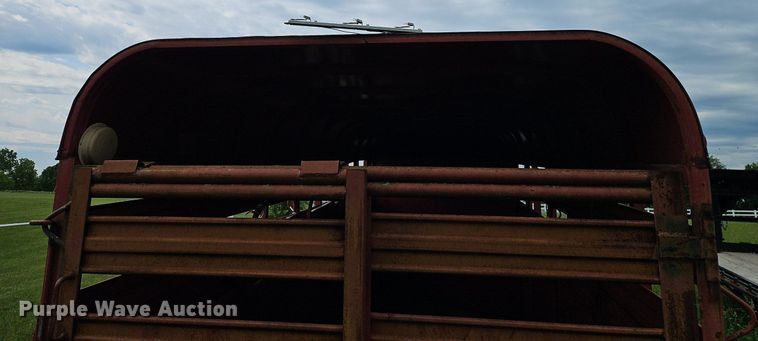 image for item DR8626 2002 Bonanza Trailers G-LT livestock trailer