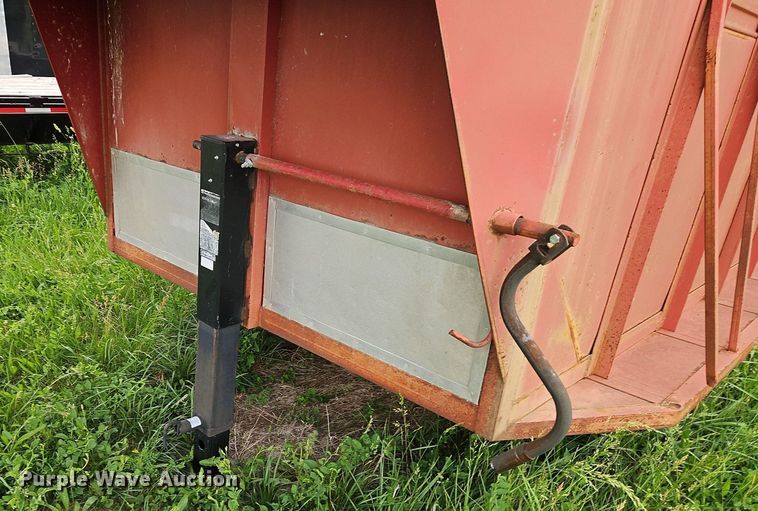 image for item DR8626 2002 Bonanza Trailers G-LT livestock trailer