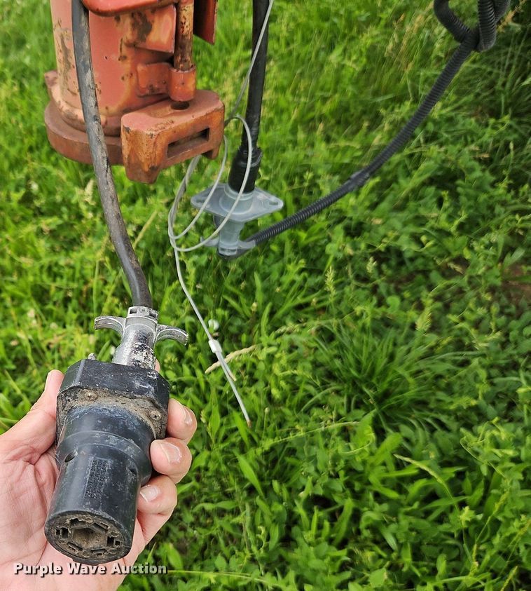 image for item DR8626 2002 Bonanza Trailers G-LT livestock trailer