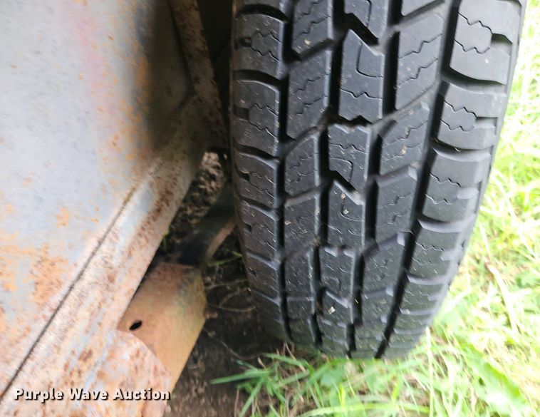 image for item DR8626 2002 Bonanza Trailers G-LT livestock trailer