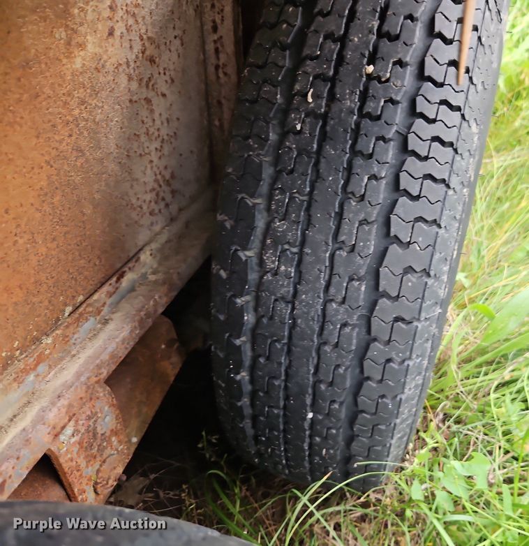 image for item DR8626 2002 Bonanza Trailers G-LT livestock trailer