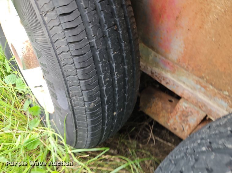 image for item DR8626 2002 Bonanza Trailers G-LT livestock trailer