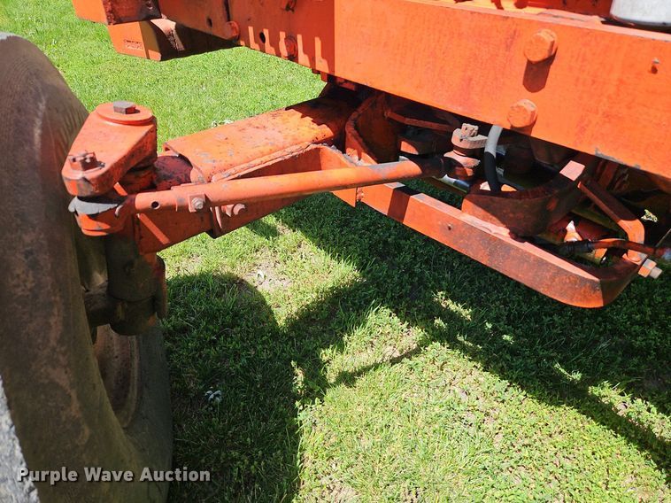 image for item DR8630 1976 Case  1570 tractor