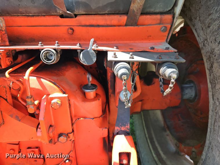 image for item DR8630 1976 Case  1570 tractor