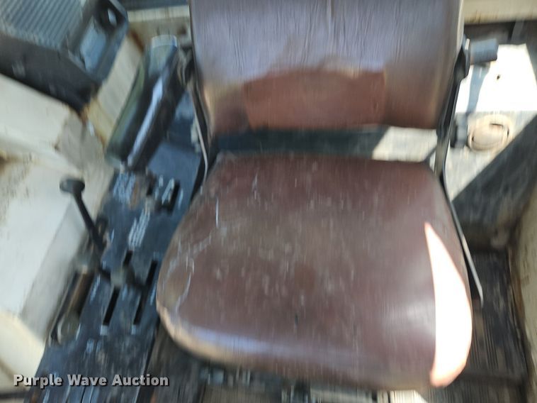 image for item DR8630 1976 Case  1570 tractor