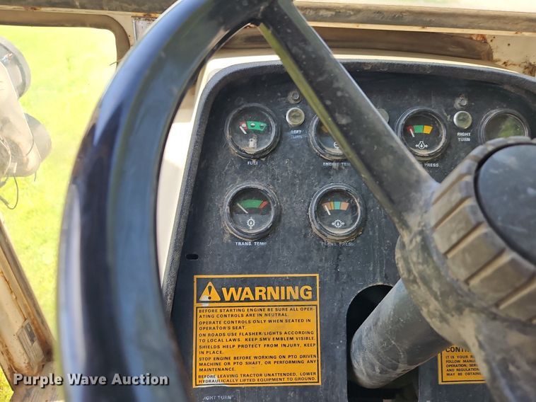 image for item DR8630 1976 Case  1570 tractor