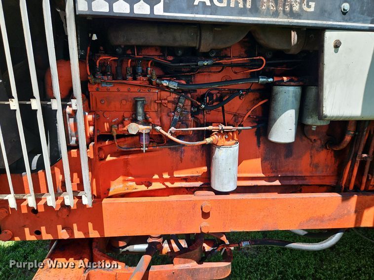 image for item DR8630 1976 Case  1570 tractor