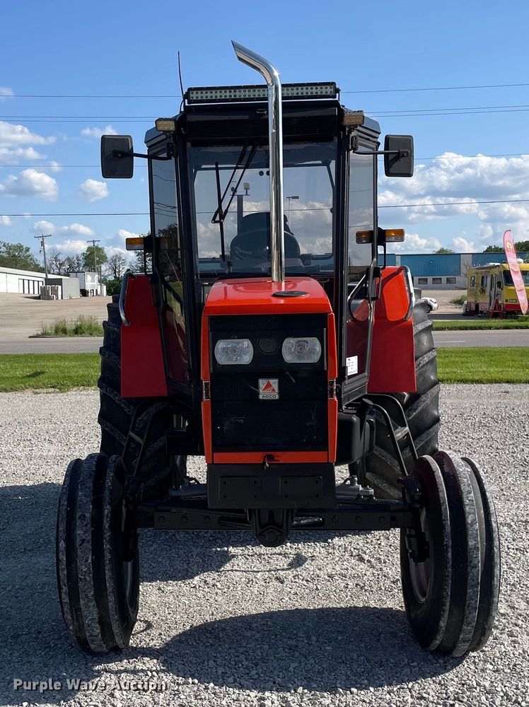 image for item DS5550 1991 AGCO ALLIS  6690 tractor