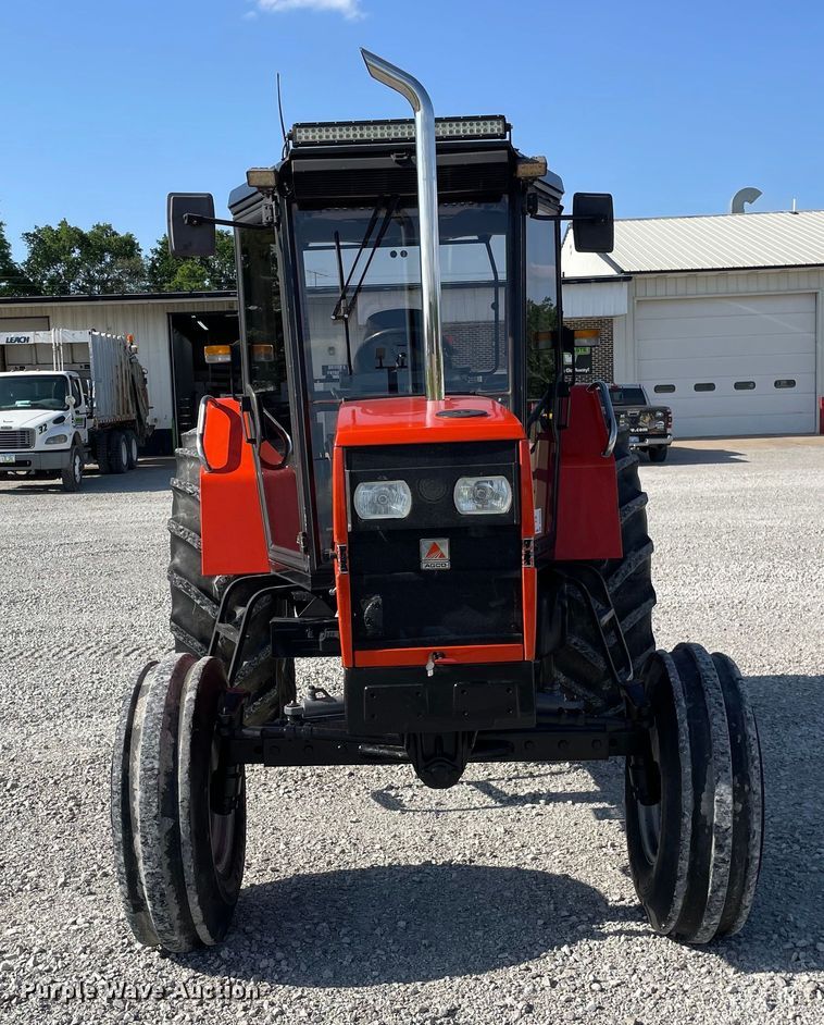 image for item DS5550 1991 AGCO ALLIS  6690 tractor