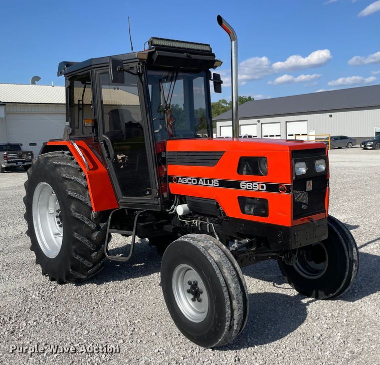 image for item DS5550 1991 AGCO ALLIS  6690 tractor