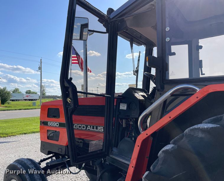 image for item DS5550 1991 AGCO ALLIS  6690 tractor