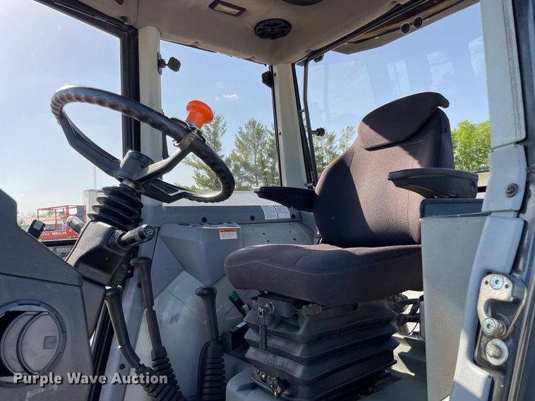 image for item DS5550 1991 AGCO ALLIS  6690 tractor