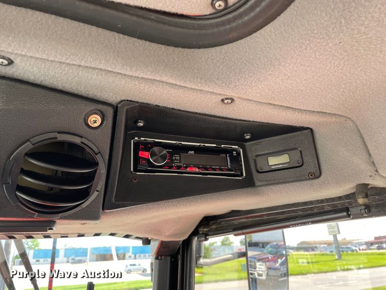 image for item DS5550 1991 AGCO ALLIS  6690 tractor