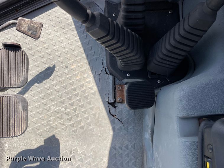 image for item DS5550 1991 AGCO ALLIS  6690 tractor