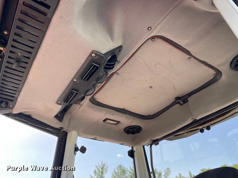 image for item DS5550 1991 AGCO ALLIS  6690 tractor