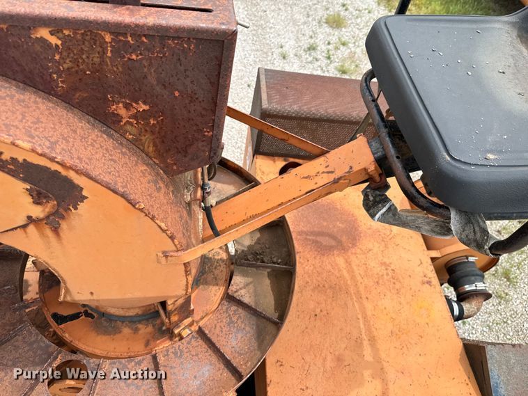 image for item DX0547 The Finn  MSD-24 straw blower